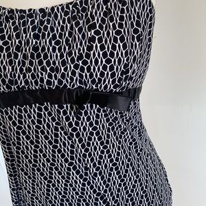 Black and white bow size large camisole top